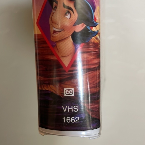 Disney Classic Aladdin VHS Tape Vintage Collectable. - Picture 14 of 16